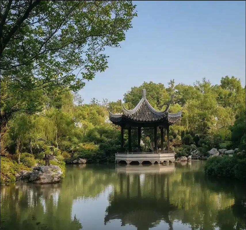 绵阳涪城慕青餐饮有限公司